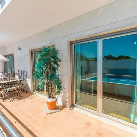 Comfortable And Friendly 2bedroomapt With Pool, Terrace, Bbq, Ac In Santa Luzia Lägenhet